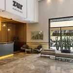 Zur Studios And Suites